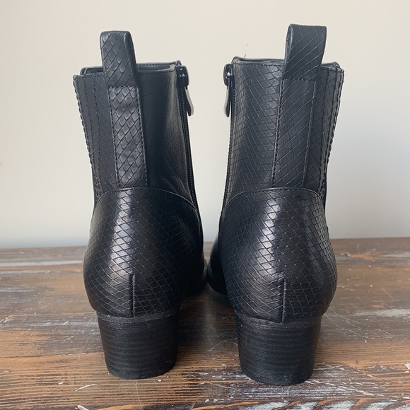 CL by Laundry Pointed Toe Ankle Boots - Picture 6 of 9